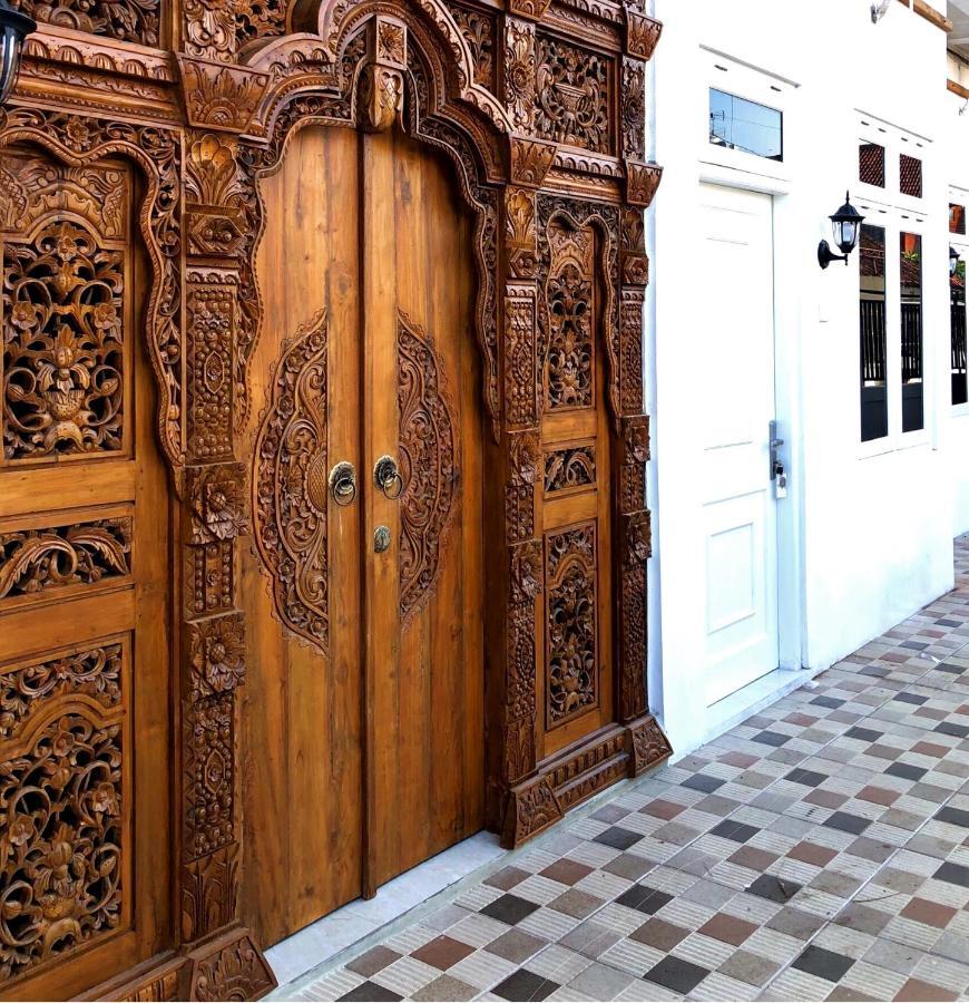 The Lawang Yogya Guesthouse Yogyakarta Exterior foto